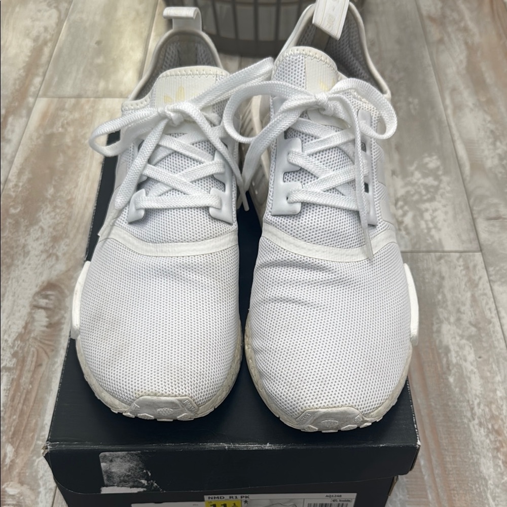 Men nmd1 White Athletic Sneakers